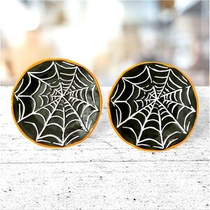 NWT Set of 2 Noble Excellence Halloween Spider Web Round Scalloped Salad Plate
